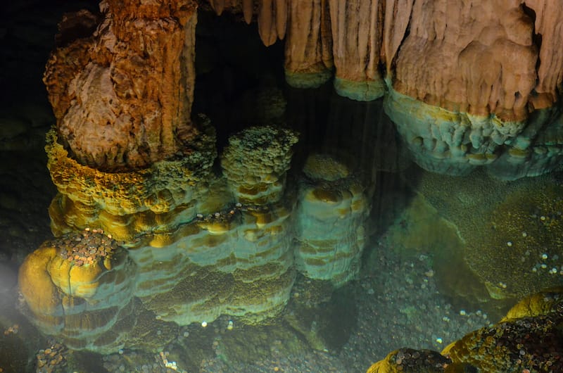 9 Caverns in Virginia That You Can Visit (Practical Info + Map)