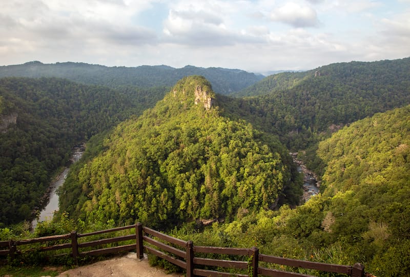 Breaks Interstate Park