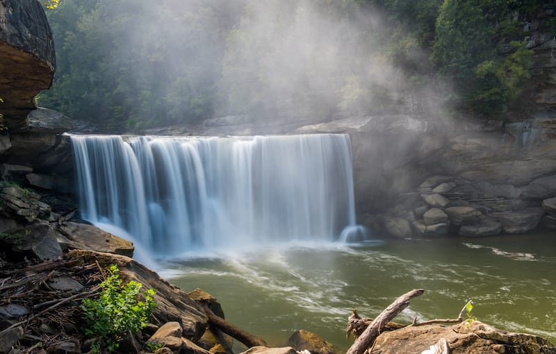 Cumberland Falls - Best waterfalls in Kentucky