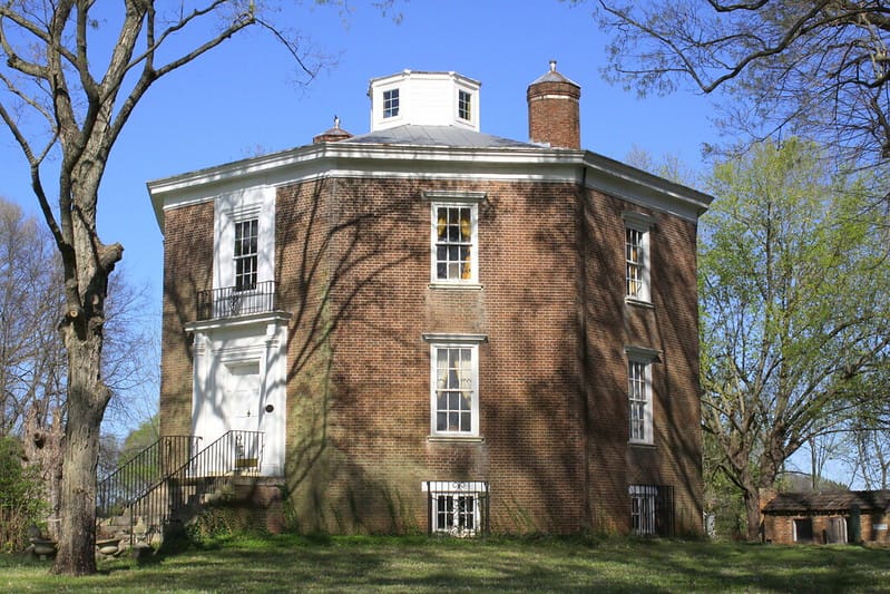 Octagon Hall via Brent Moore (Flickr CC BY-NC 2.0)