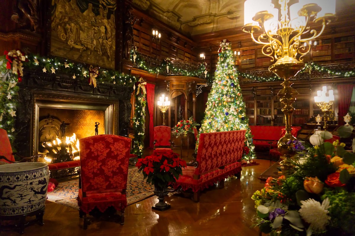 Biltmore Estate at Christmas - Delaney Juarez -Shutterstock.com