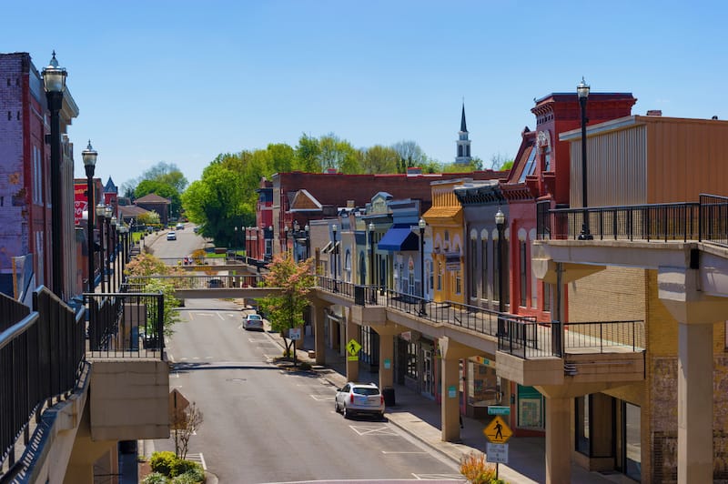 Morristown, TN - Dee Browning - Shutterstock.com