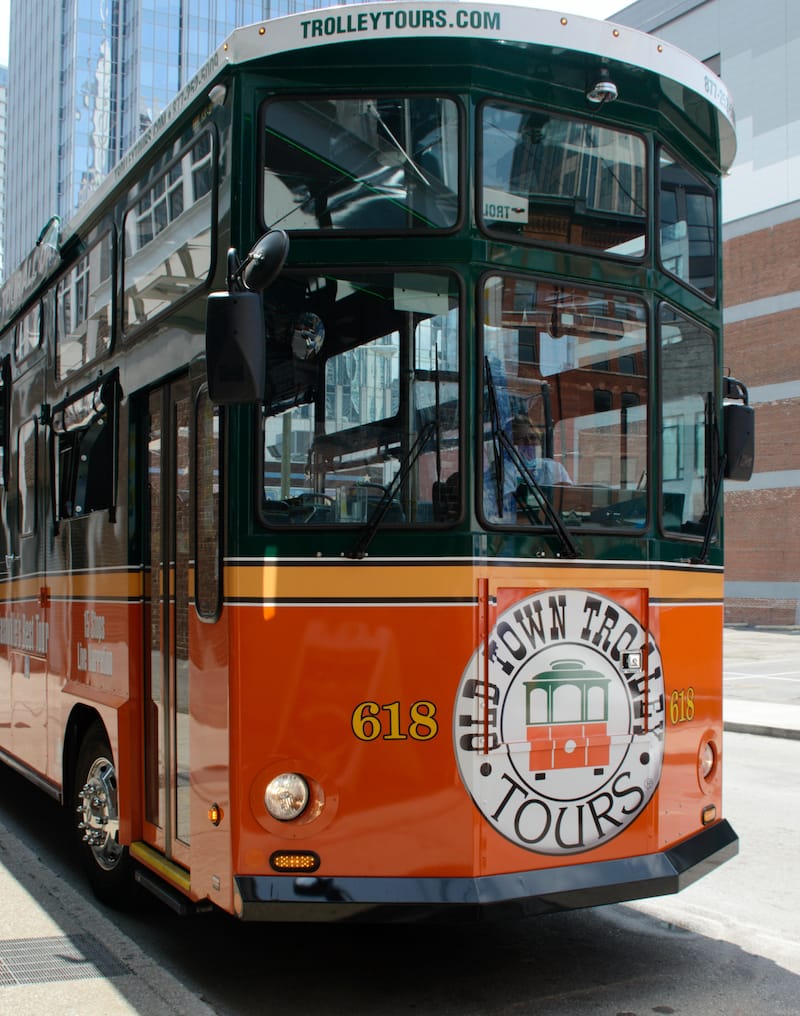 Old Town Trolley Tours - Carla Sloke - Shutterstock.com