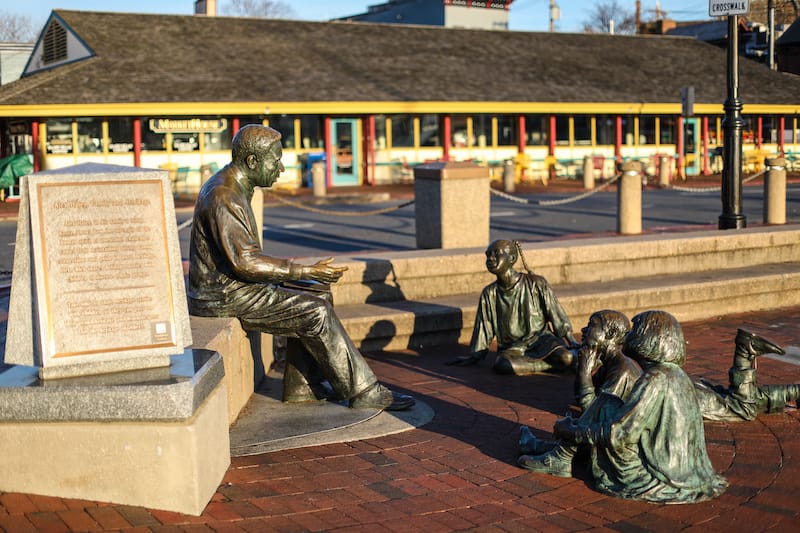 Kunta Kinte - Alex Haley Memorial - Nicole Glass Photography - Shutterstock.com