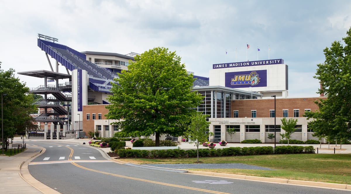 James Madison Universityʻs Bridgeforth Football Stadium - Steve Heap - Shutterstock