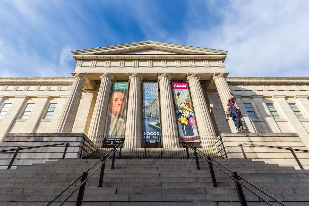 National Portrait Gallery - LI SEN - Shutterstock